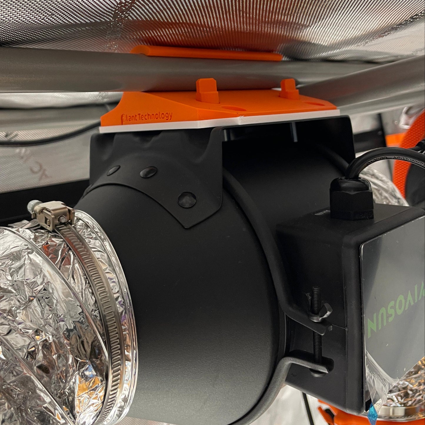 Inline fan mount