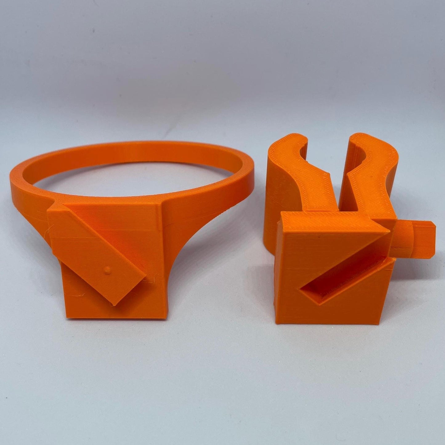 Cup holder for cuttings