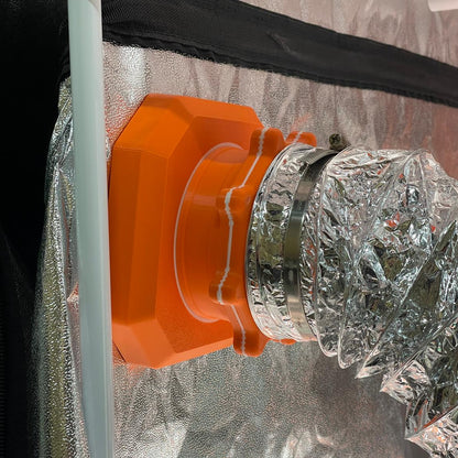 Magnetisches Schlauchverbinder Set montiert im Growzelt – planttechnology.de